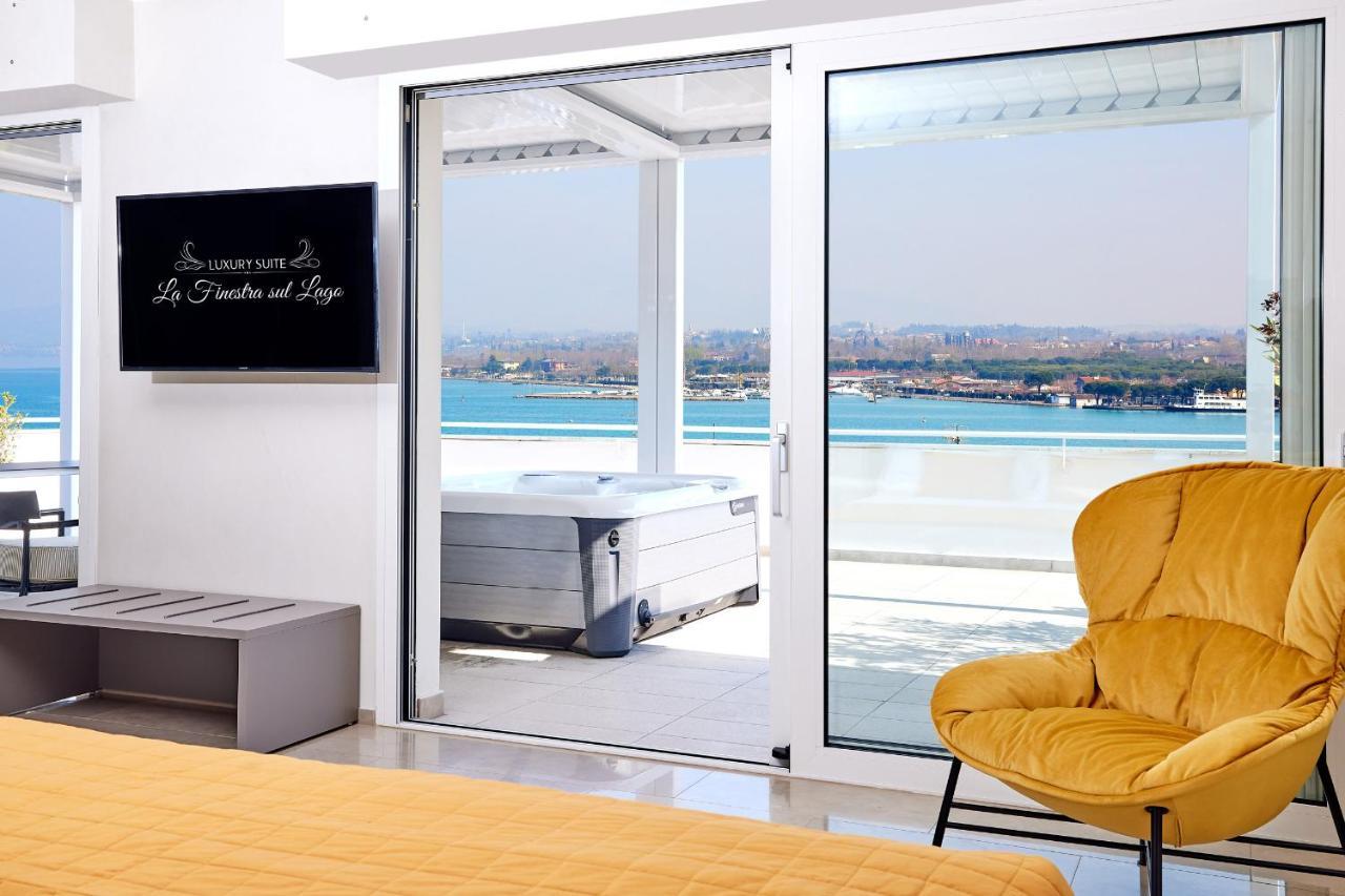 Luxury Suite La Finestra Sul Lago Пескиера дел Гарда Екстериор снимка